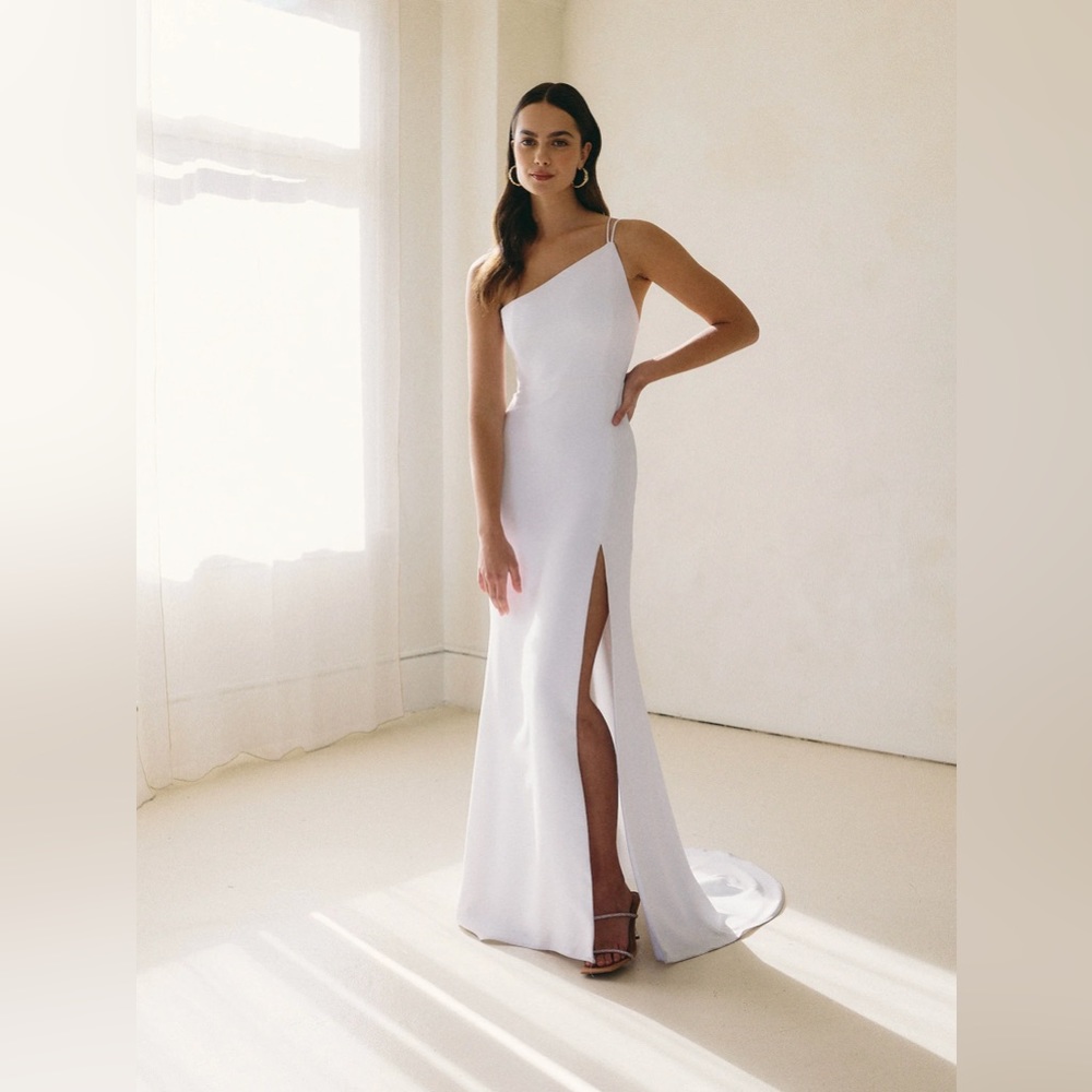 Park & Fifth Lincoln Bridal Dress sz M BRAND NEW WITH TAGS